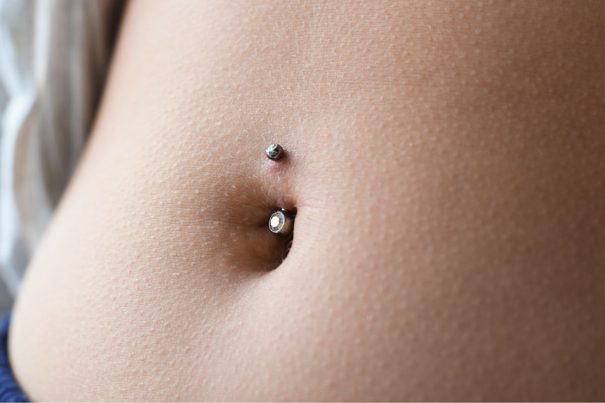 belly button piercing