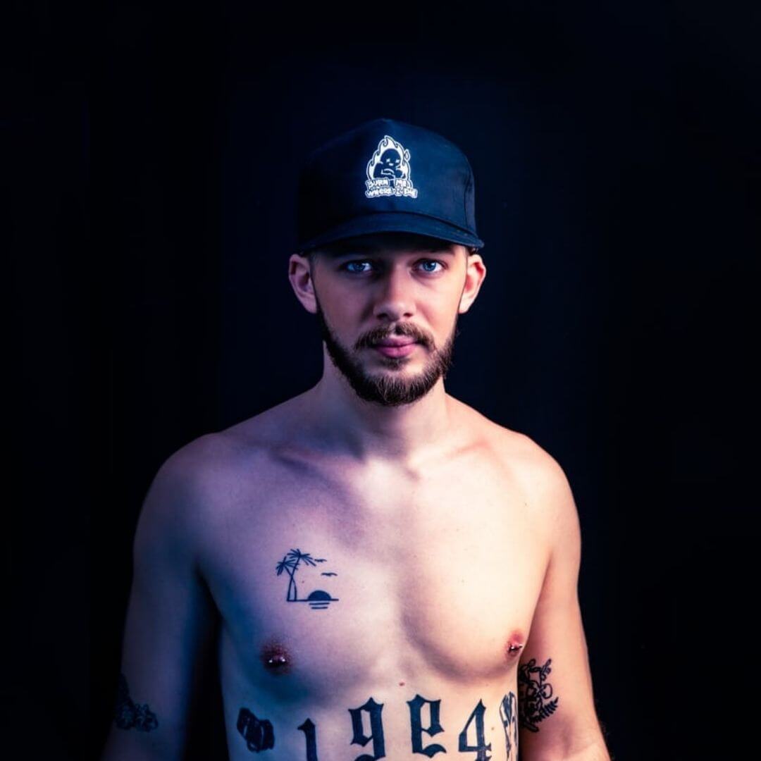 What Does It Feel Like To Get Your Nipples Pierced? - Dr. Piercing Aftercare