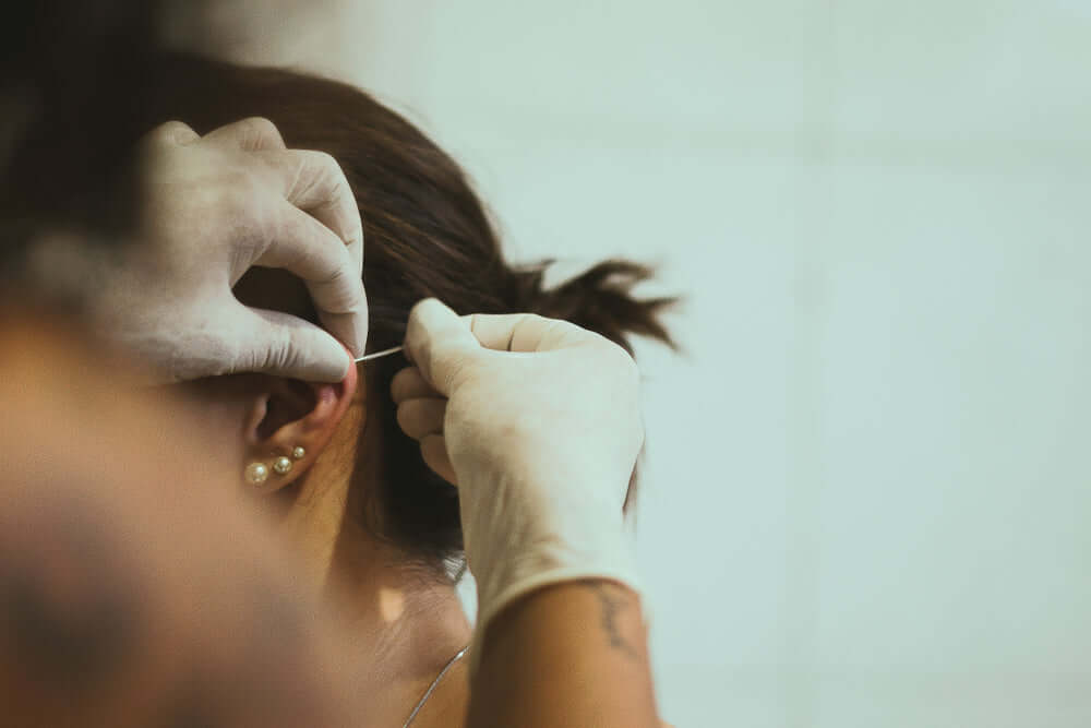 Can I use table salt to clean a piercing? - Dr. Piercing Aftercare