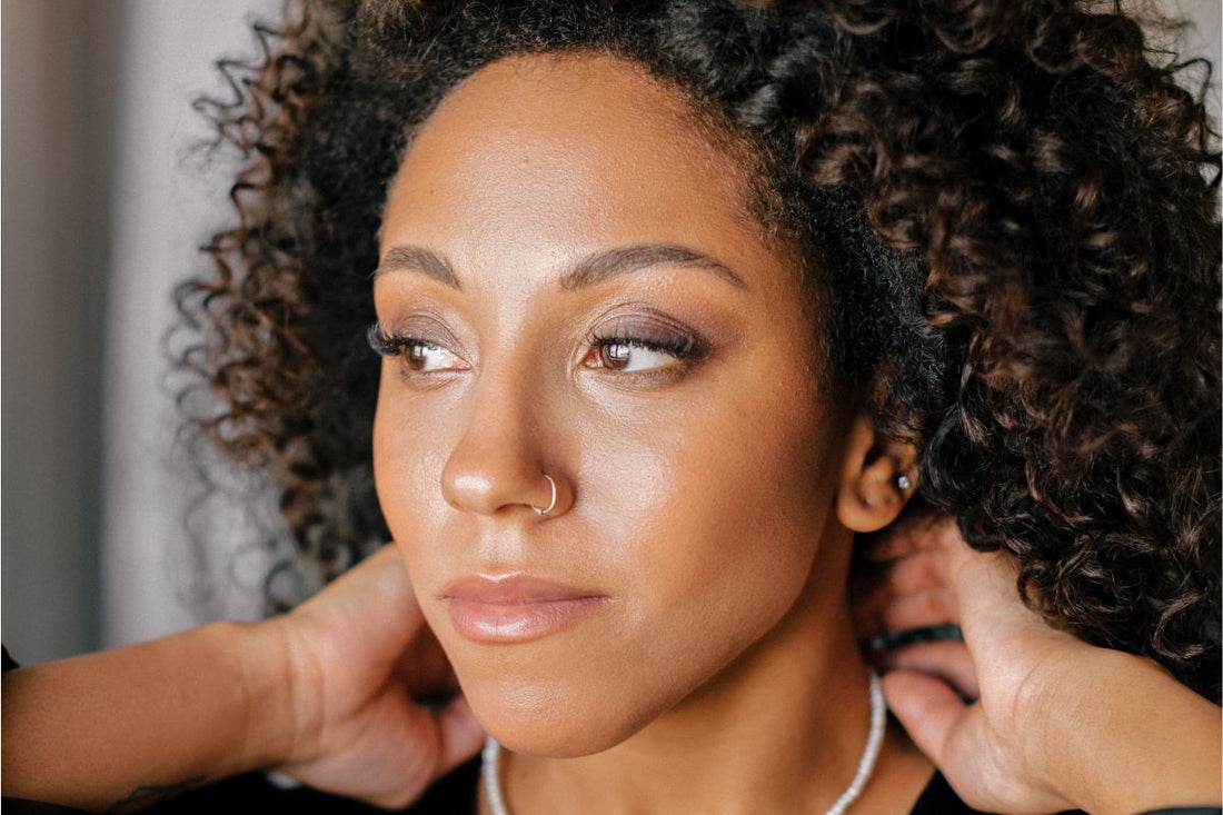 How To Put In Nose Stud With Flat Back drpiercing.com